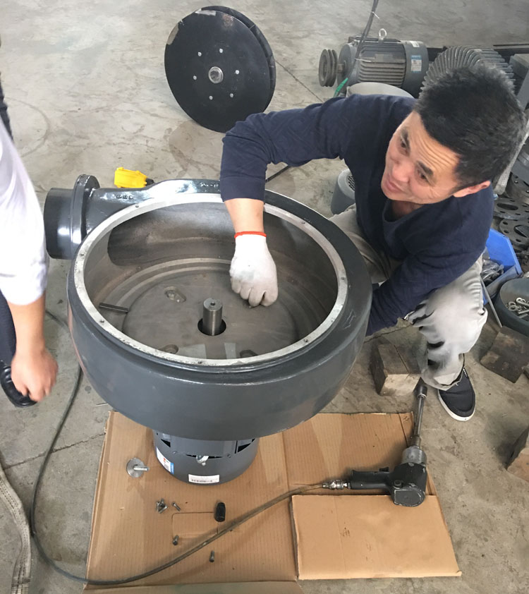 三叶罗茨鼓草莓视频官网坏了，维修找谁更合适？