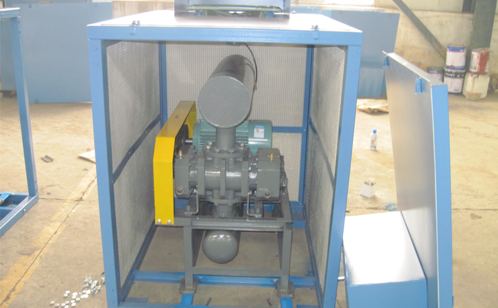 草莓色视频网站静音室——罗茨草莓视频官网降噪利器